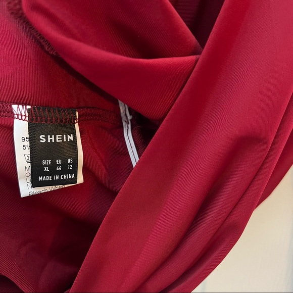 SHEIN Solid Surplice Neck Ruched Bodysuit - Picture 10 of 12